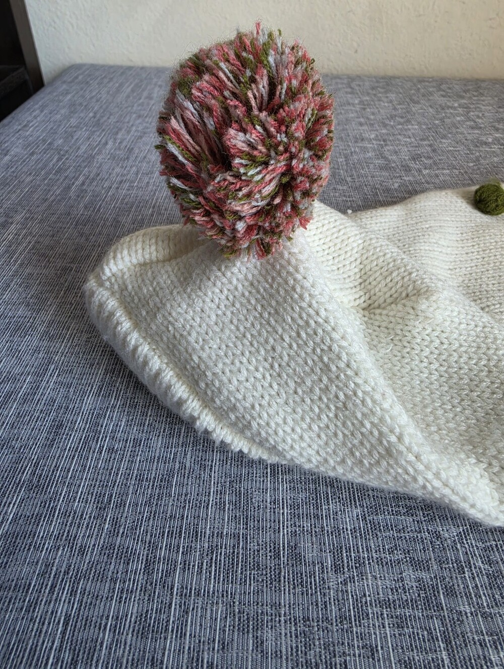 NWOT Rachel Zoe Cream Pink Green Dog Sweater Pom Pom Size Small - Picture 3 of 8
